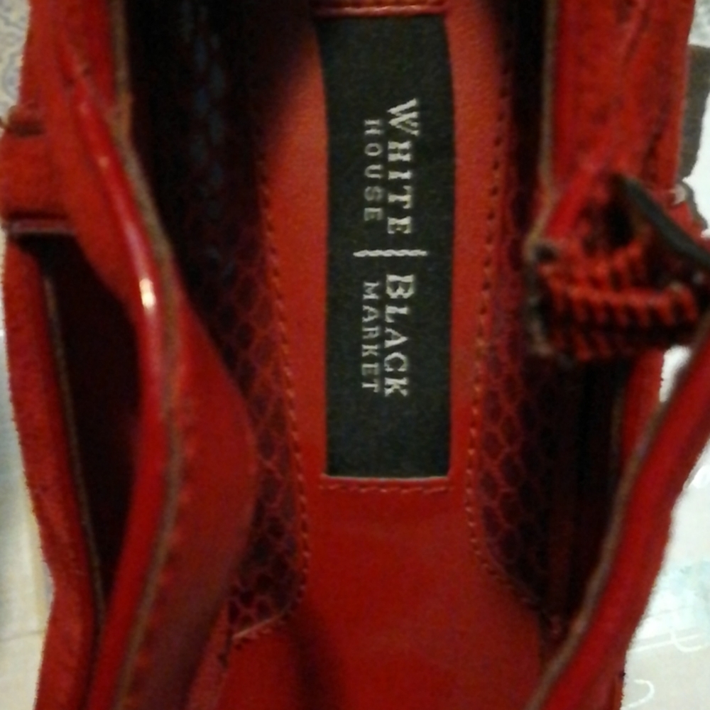 Shoes - Picture 2 of 4